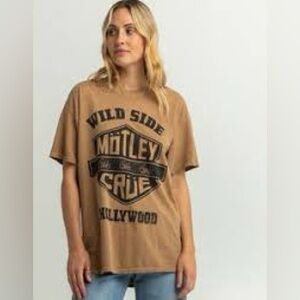 VINYL ICONS MOTLEY CRUE HOLLYWOOD OVERSIZED TEE | SMALL